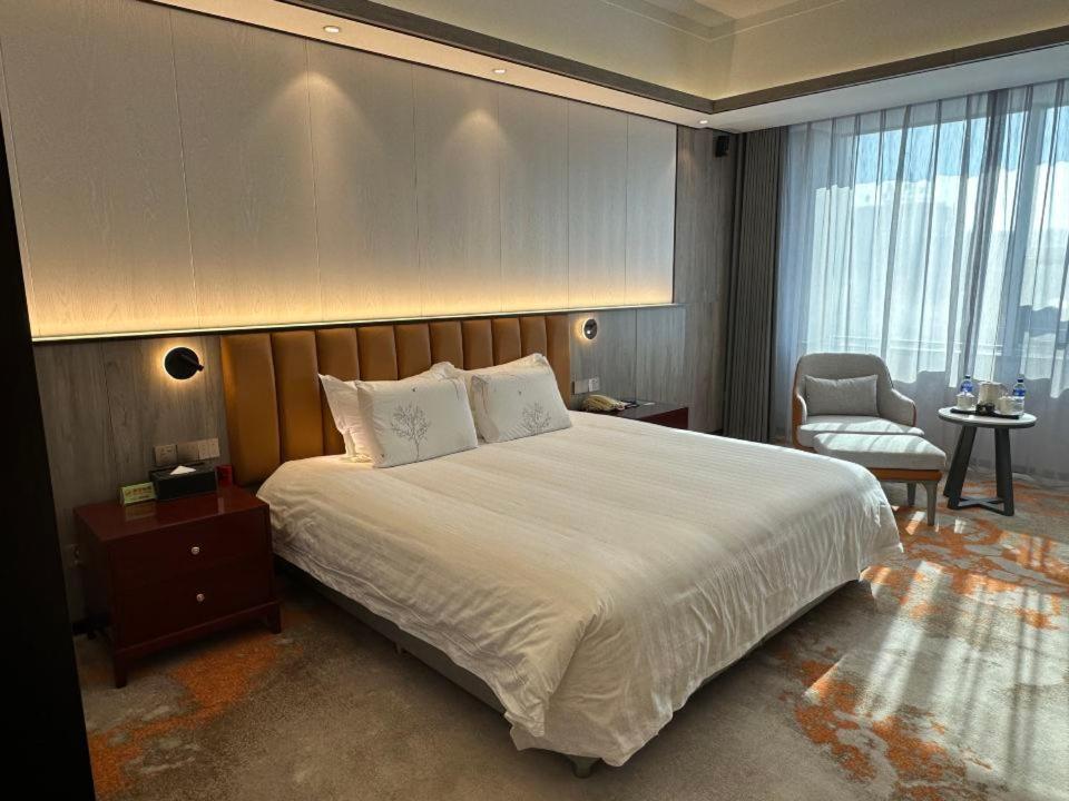 Beijing Jingyi Hotel Exteriör bild